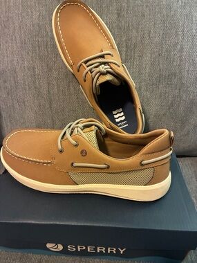 Sperry Men’s Fairwater Plushwave Tan/Brown Leather Boat Shoes.